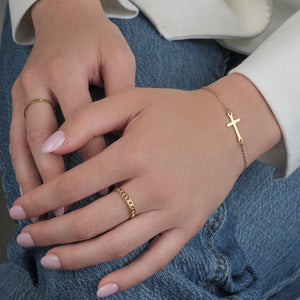 Armband met kruisje goud