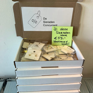 Mysterie doos 10 items voor slechts €59,- Goud