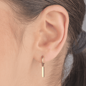 Oorbellen staafje goud