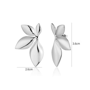 Oorstekers botanisch zilver