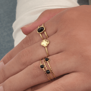 Ring zwarte steen